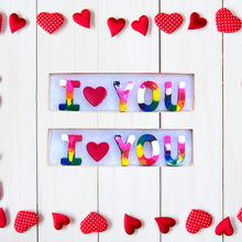 Load image into Gallery viewer, Valentine's Day I Love You Crayons