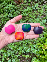 Load image into Gallery viewer, Rosh Hashanah Apples And Honey Crayons