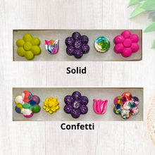 Load image into Gallery viewer, Flower Crayons