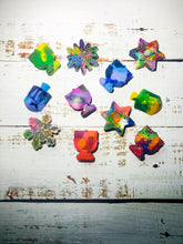 Load image into Gallery viewer, Hanukkah Crayons