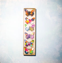 Load image into Gallery viewer, Butterfly Crayon Box