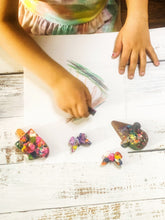 Load image into Gallery viewer, Ice Cream Crayon Box