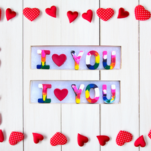 Load image into Gallery viewer, Valentine&#39;s Day I Love You Crayons
